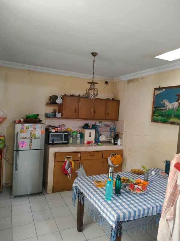 dijual rumah jalan cihanjuang