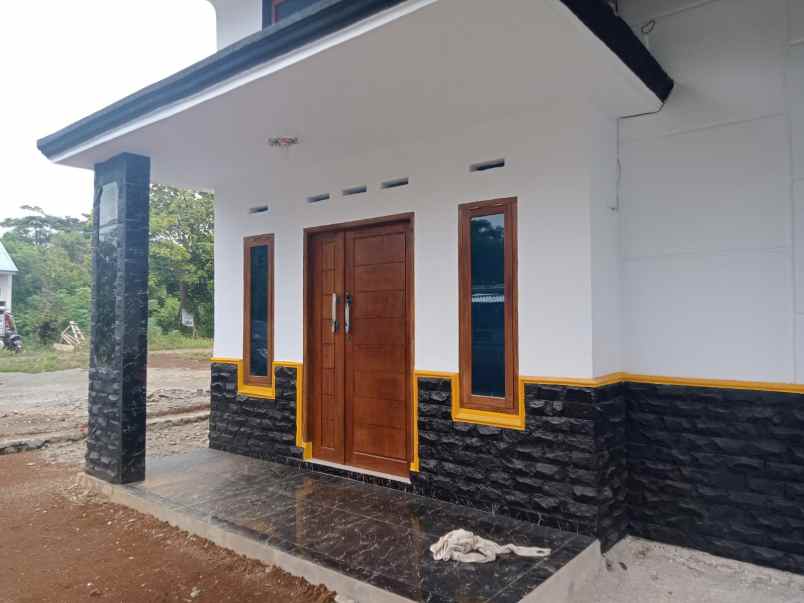 dijual rumah jalan gg villa harapan iii