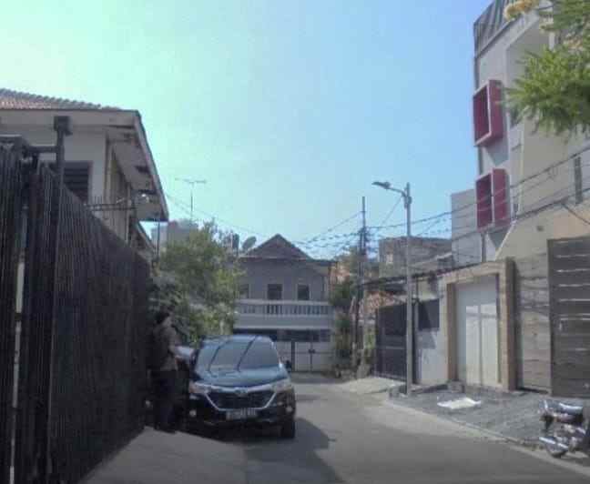 dijual rumah jalan gunung sari dalam