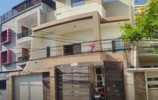 dijual rumah jalan gunung sari dalam