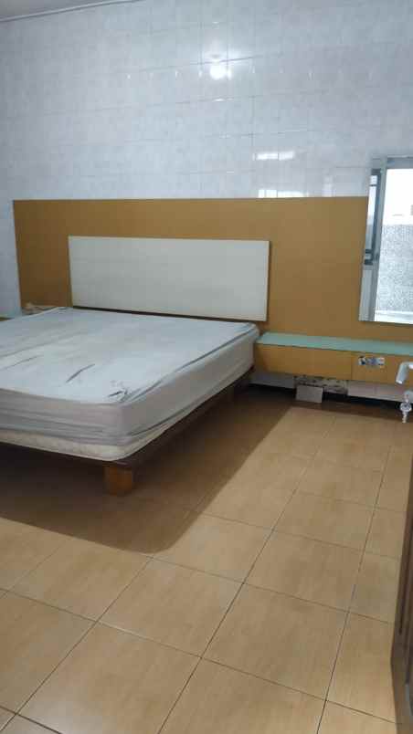 dijual rumah jalan jajar tunggal