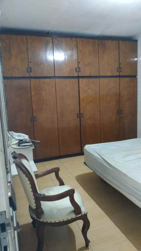 dijual rumah jalan jajar tunggal