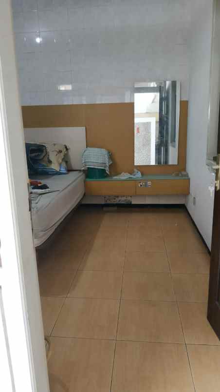 dijual rumah jalan jajar tunggal