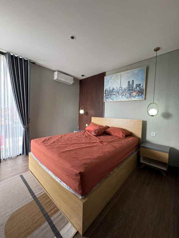 dijual rumah jalan kapten haryadi