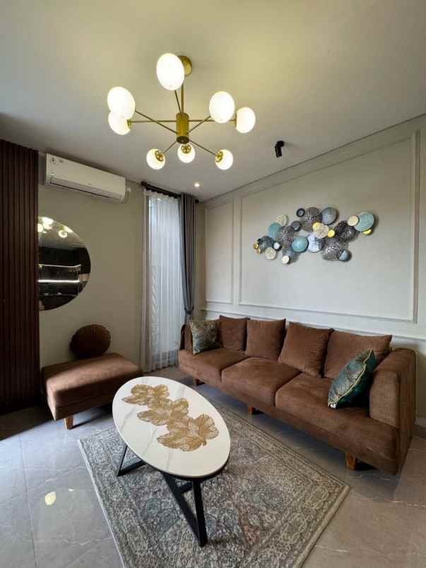 dijual rumah jalan kapten haryadi