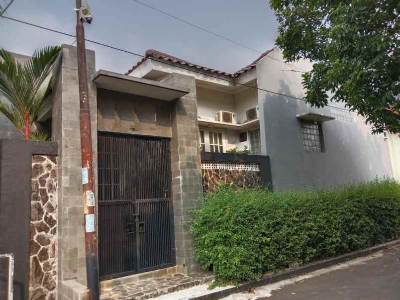 dijual rumah jalan komplek pertamina