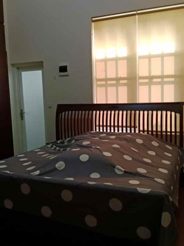 dijual rumah jalan komplek pertamina