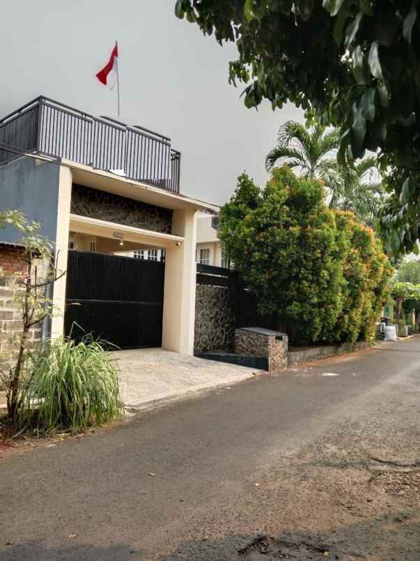 dijual rumah jalan komplek pertamina