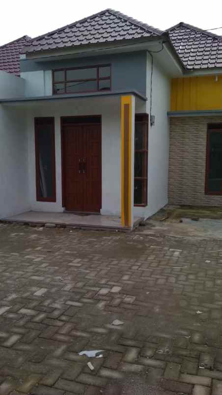 dijual rumah jalan pembinaan hulu laut