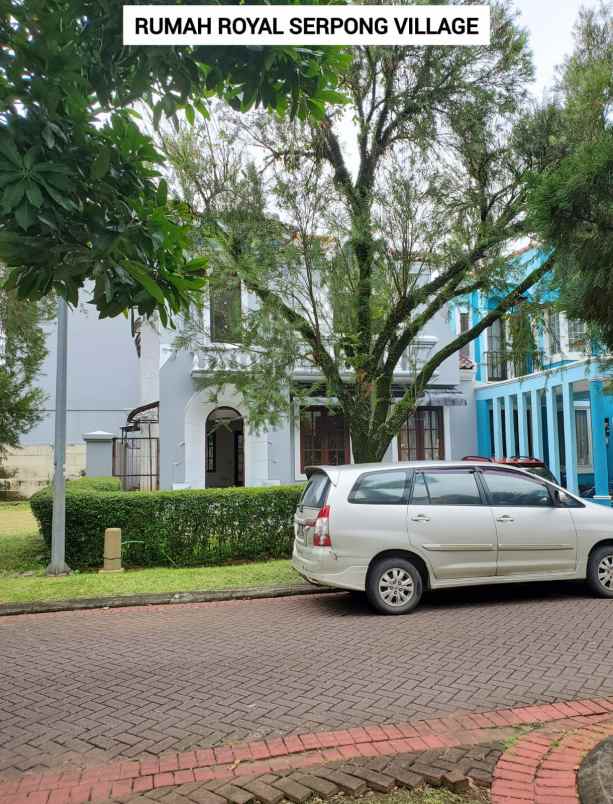 dijual rumah jalan raya serpong