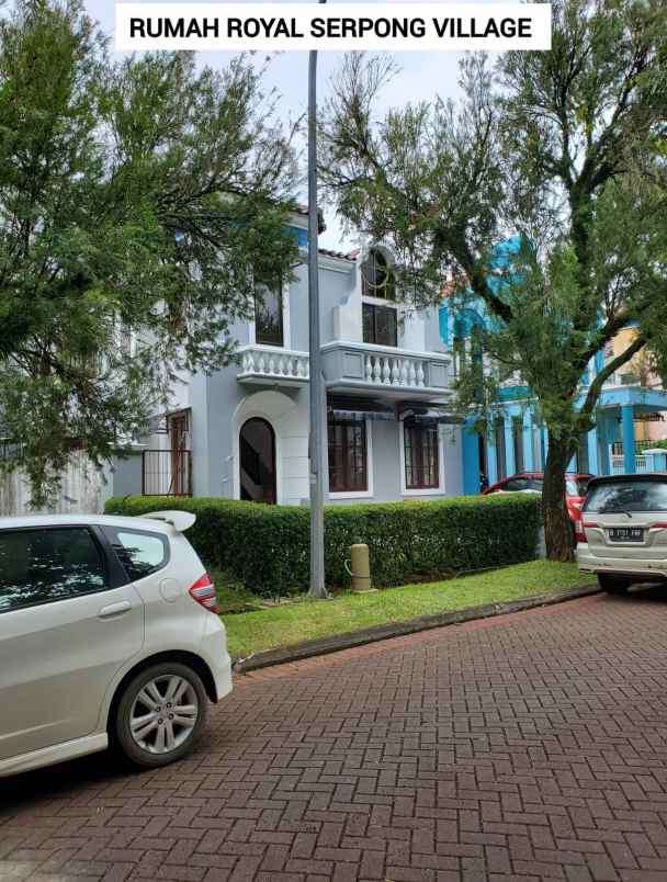 dijual rumah jalan raya serpong