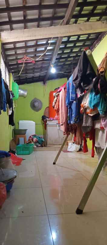 dijual rumah jalan roda hias