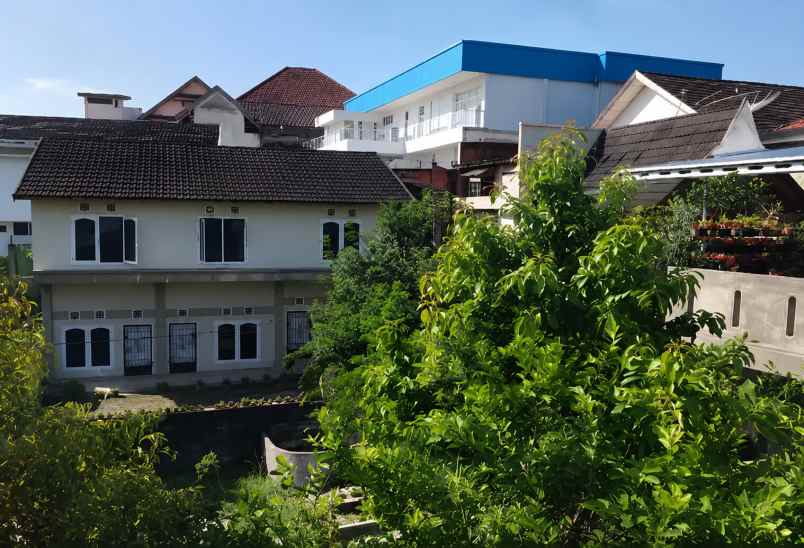 dijual rumah jalan yusuf singadikane
