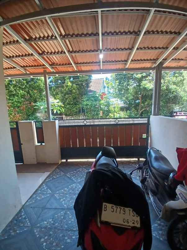 dijual rumah jalan zaitun