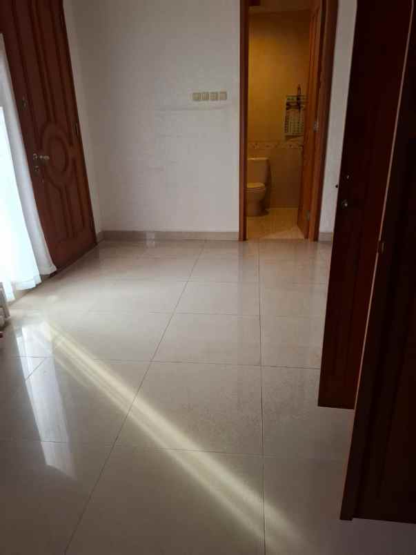 dijual rumah janur kuning residence