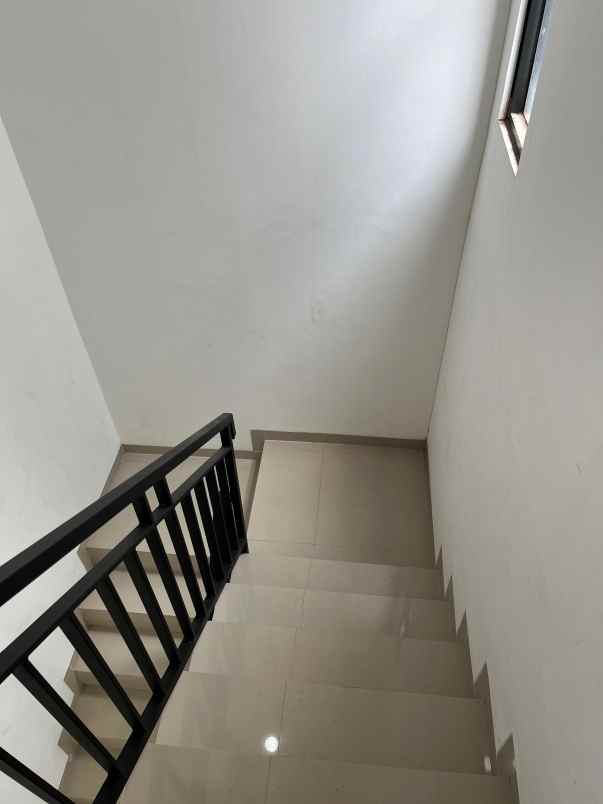 dijual rumah jatiasih bekasi