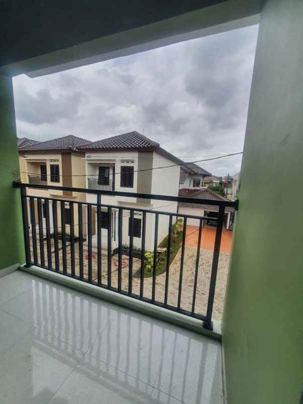 dijual rumah jaticempaka kec pondok