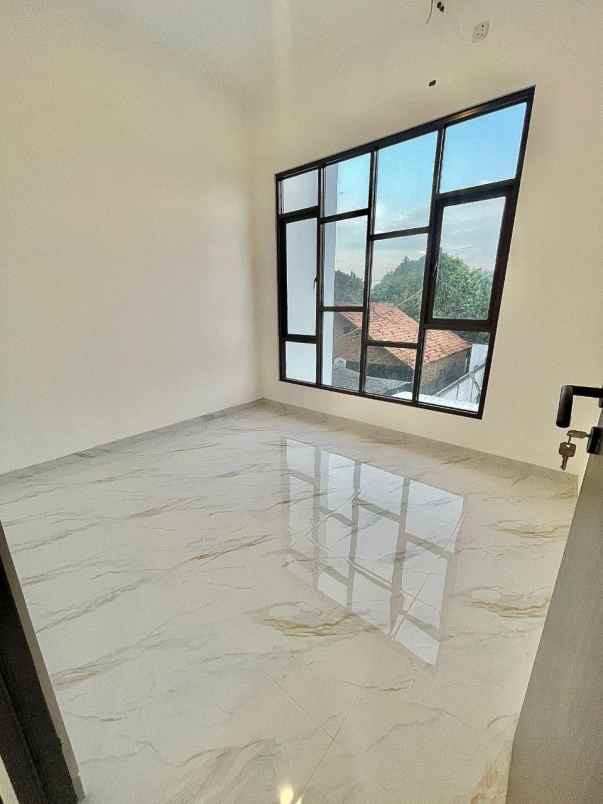 dijual rumah jatimulya