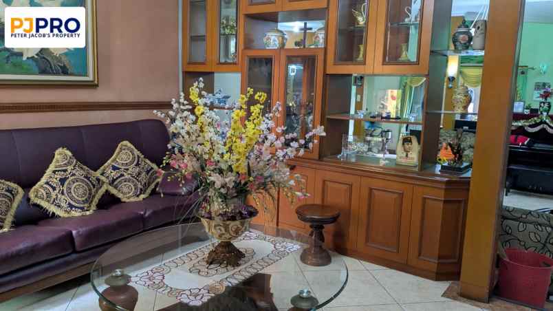 dijual rumah jatiwaringin