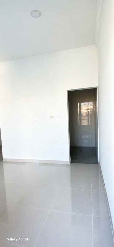 dijual rumah jatiwaringin