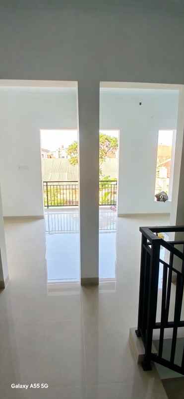 dijual rumah jatiwaringin