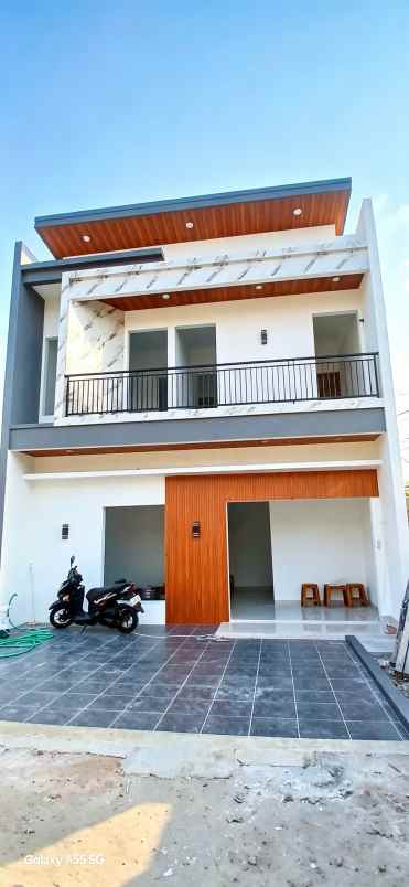 dijual rumah jatiwaringin