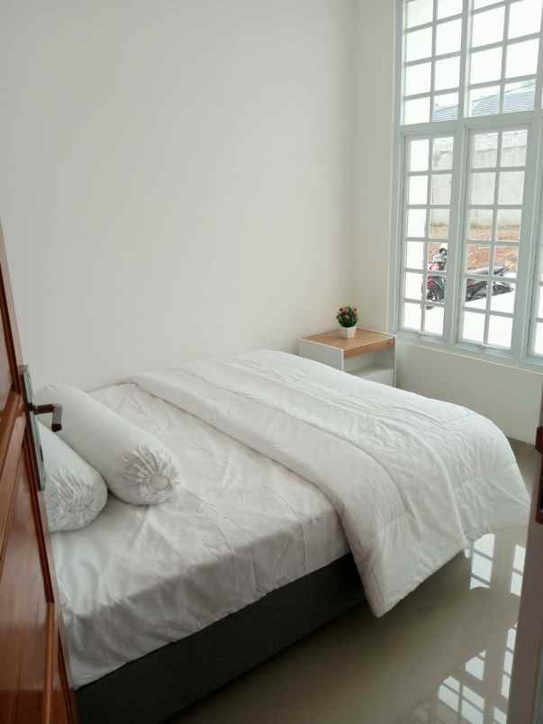 dijual rumah jl alternatif bukit indah