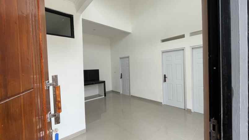 dijual rumah jl alternatif bukit indah