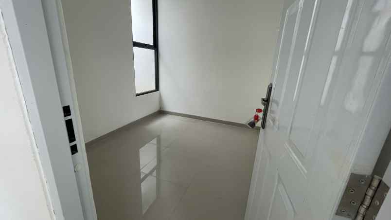 dijual rumah jl alternatif bukit indah