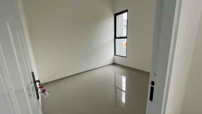 dijual rumah jl alternatif bukit indah