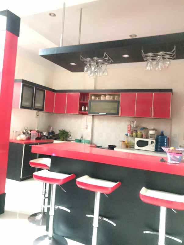 dijual rumah jl asta karya