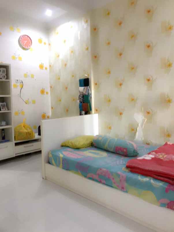 dijual rumah jl asta karya