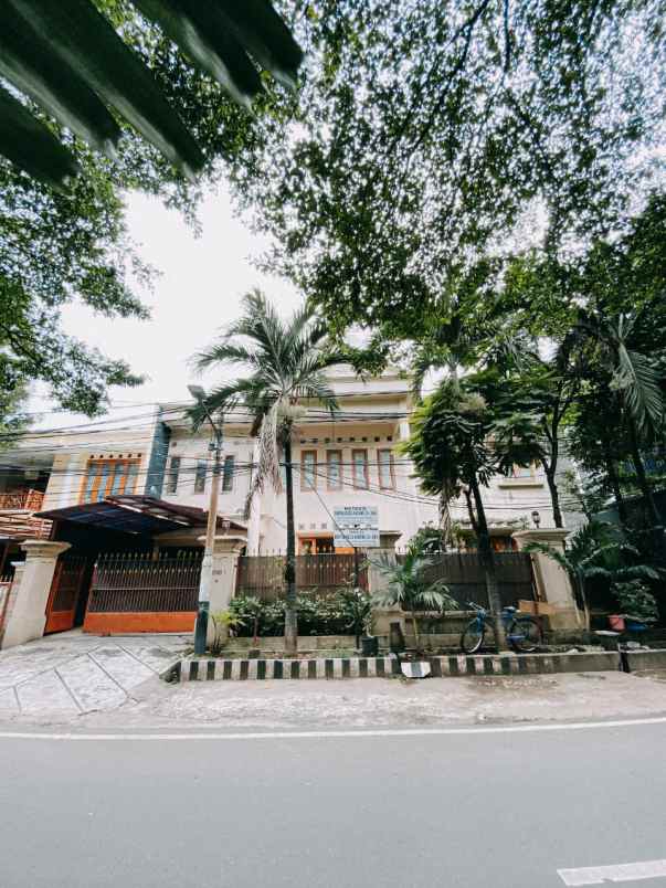 Dijual Rumah Mewah Siaphuni Jl Birah Kebayoran Baru Jakarta Selatan