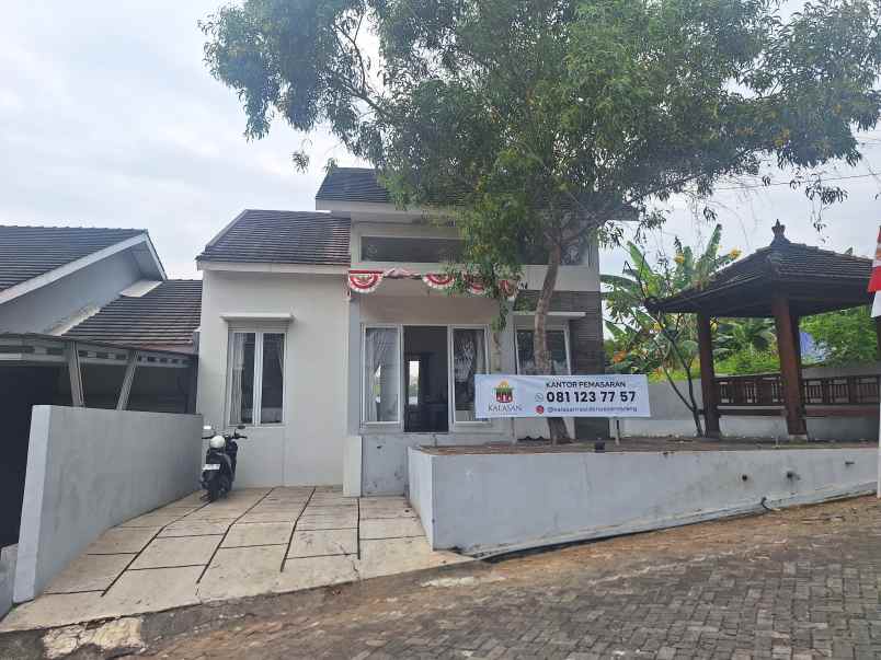 dijual rumah jl candi kalasan