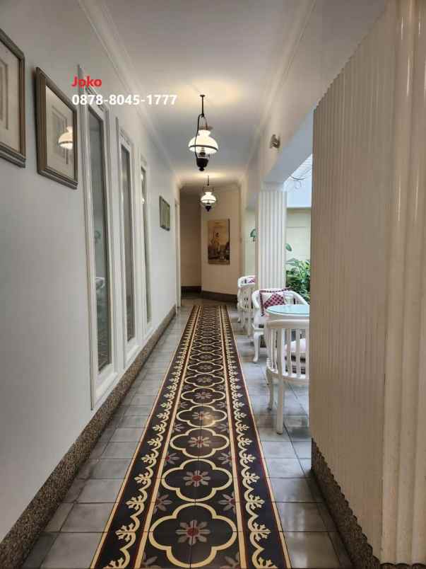 dijual rumah jl cikini raya
