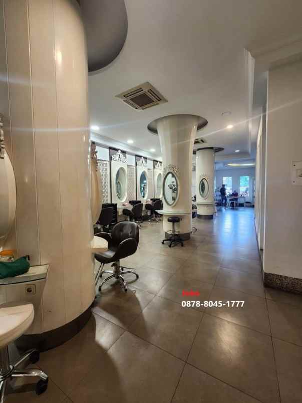 dijual rumah jl cikini raya