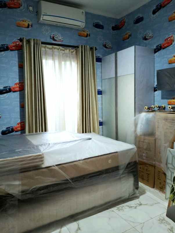 dijual rumah jl cisaranten kulon