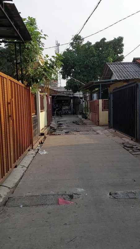 dijual rumah jl dongkal poris rt 002 rw 03