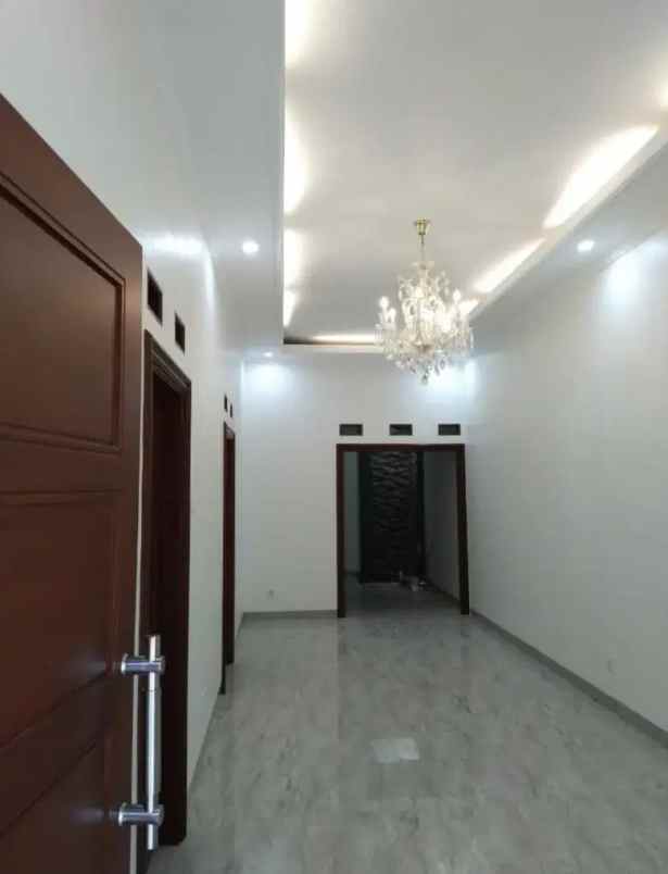 dijual rumah jl duren sawit baru