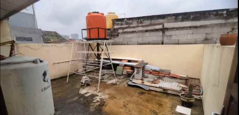 dijual rumah jl h rohimin ulujami