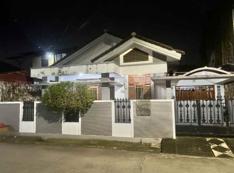 dijual rumah jl jatibening bekasi jawa
