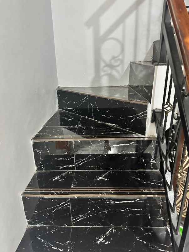 dijual rumah jl kampung rawa johar baru