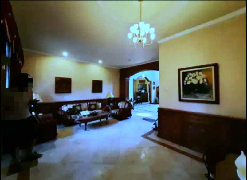 dijual rumah jl kawaluyaan indah