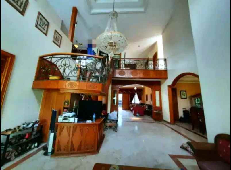 dijual rumah jl kawaluyaan indah