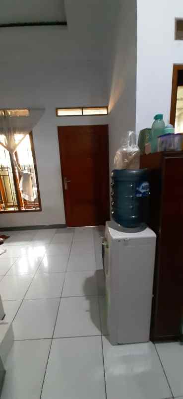 dijual rumah jl kh hasyim ashari