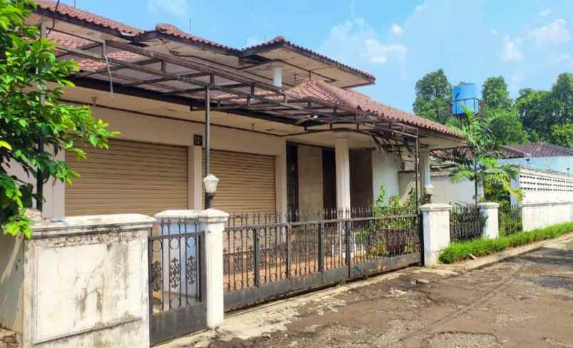 dijual rumah jl lebak bulus raya