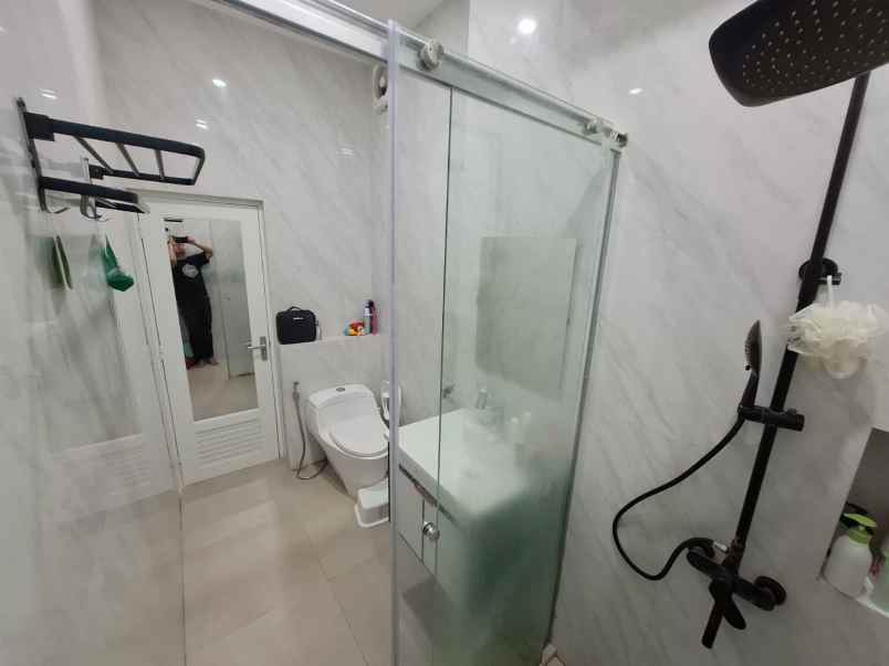 dijual rumah jl mars margahayu metro