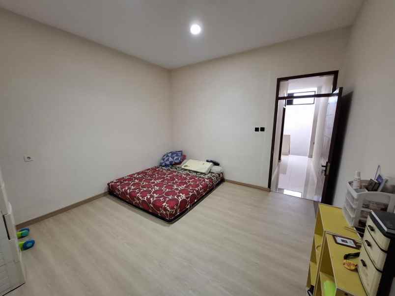 dijual rumah jl mars margahayu metro