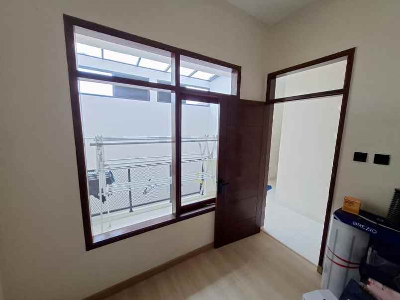 dijual rumah jl mars margahayu metro