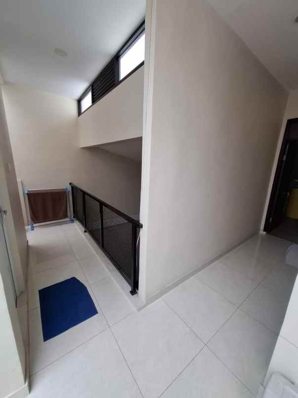 dijual rumah jl mars margahayu metro